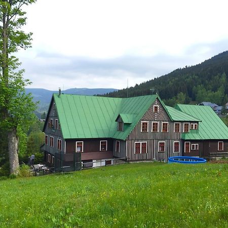 Pension Lucerna Špindlerŭv Mlýn Buitenkant foto