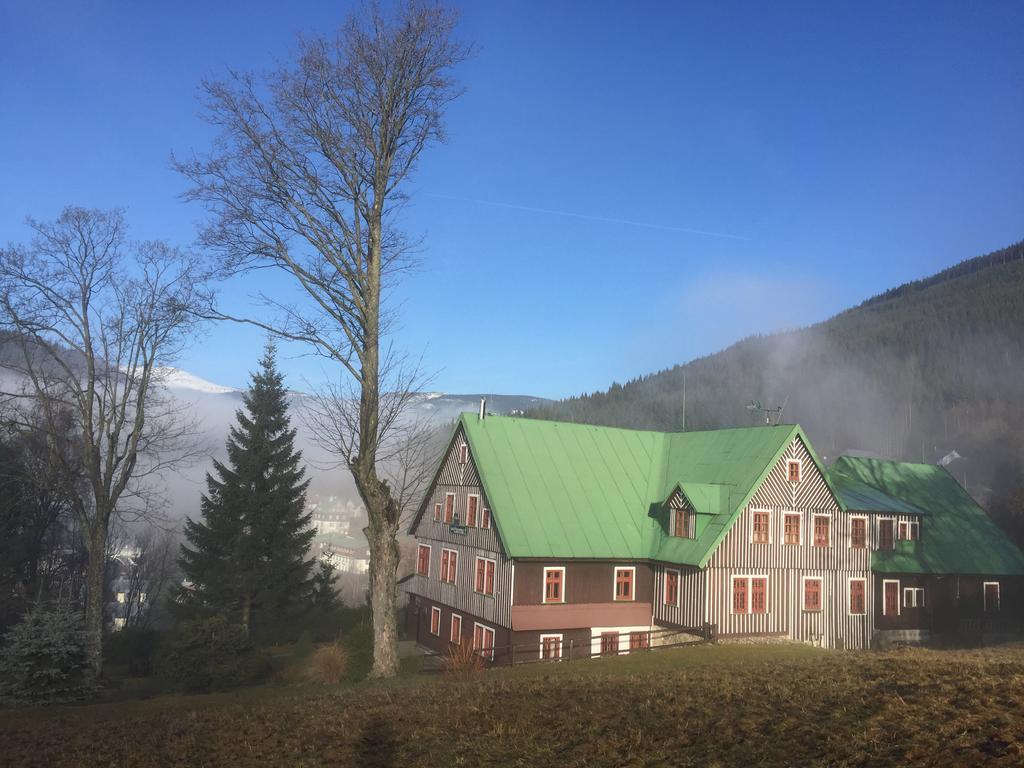 Pension Lucerna Špindlerŭv Mlýn Buitenkant foto