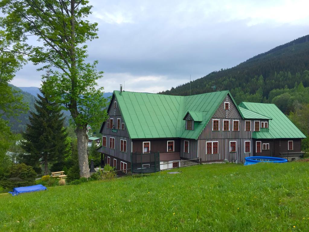 Pension Lucerna Špindlerŭv Mlýn Buitenkant foto