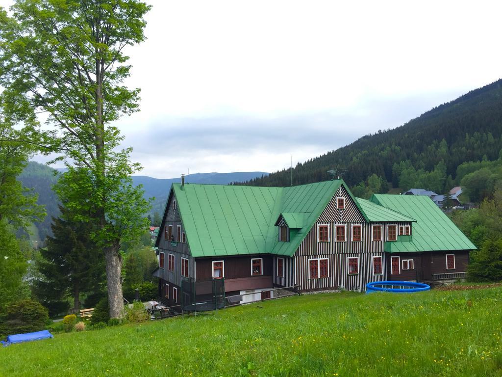 Pension Lucerna Špindlerŭv Mlýn Buitenkant foto